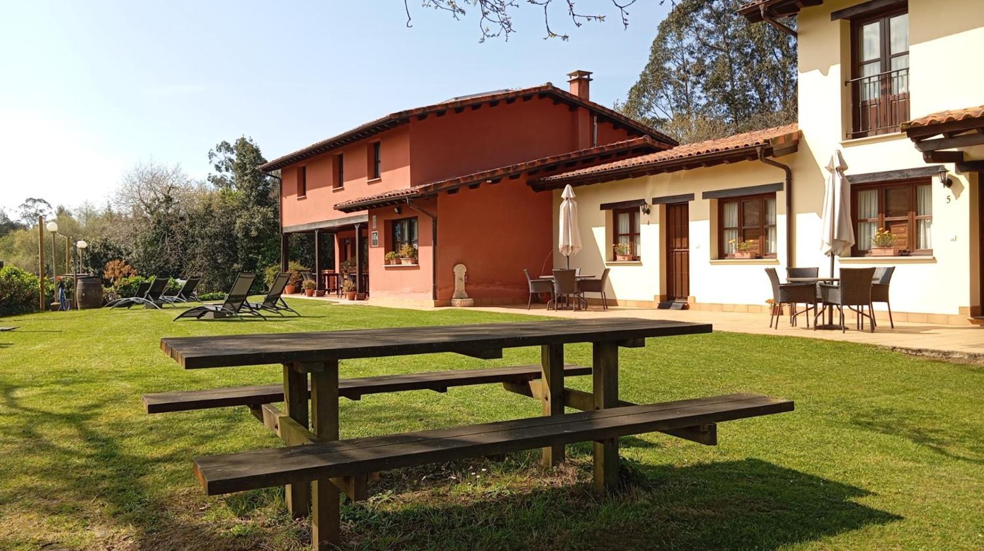 Apartamentos Rurales La Fuente de Báscones Villahormes Exterior foto